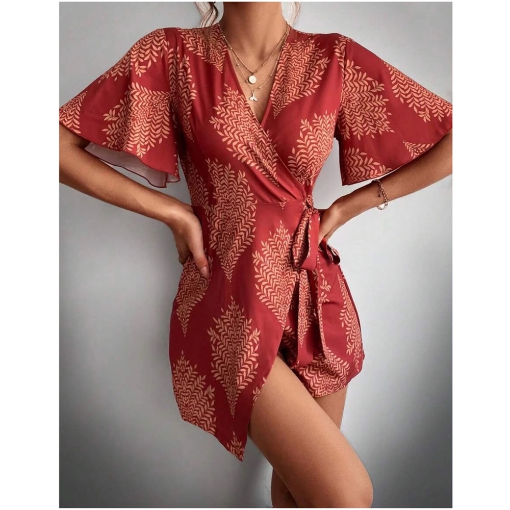 042 Boho Tropical Butterfly Sleeve Romper - Picture 4 of 13